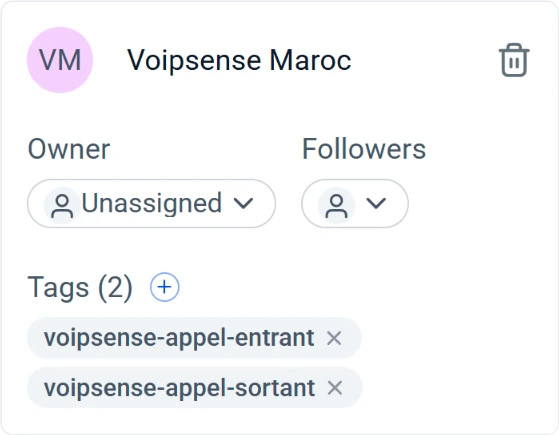 Fiche contact GoHighLevel avec les étiquettes voipsense-appel-entrant et voipsense-appel-sortant